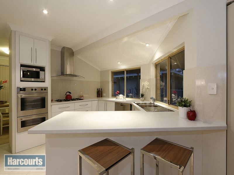28 Barcombe Way, Leeming WA 6149