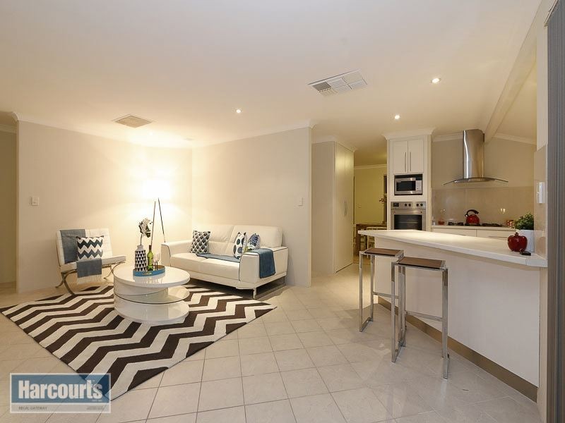 28 Barcombe Way, Leeming WA 6149
