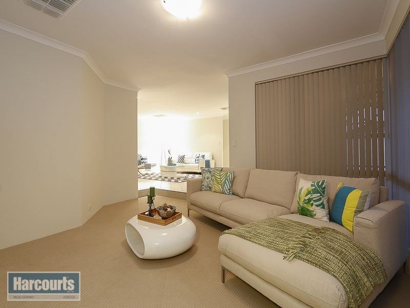 28 Barcombe Way, Leeming WA 6149
