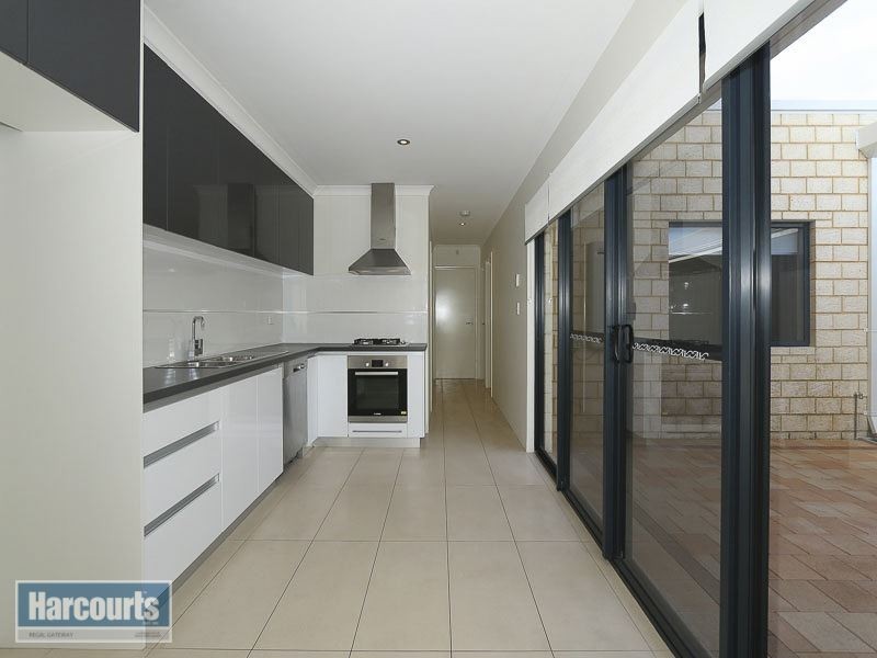 2/23 Colorado Parade, Aubin Grove WA 6164