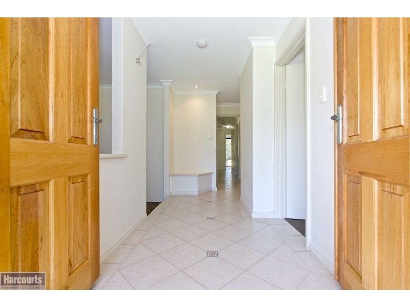 9 Capill Corner, Leeming WA 6149