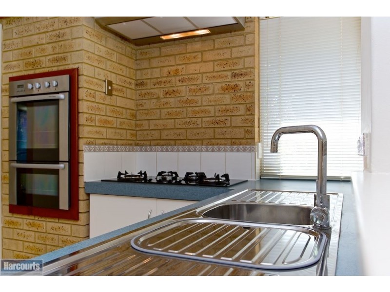 9 Capill Corner, Leeming WA 6149