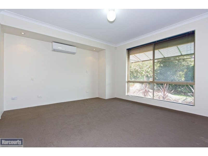 9 Capill Corner, Leeming WA 6149