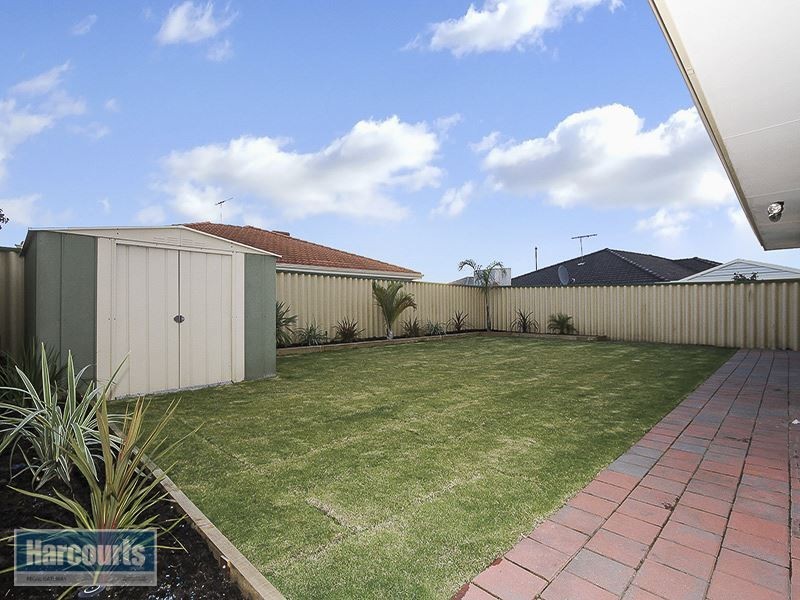 17 Warrior Pass, Bertram WA 6167