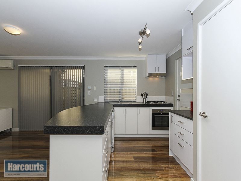 17 Warrior Pass, Bertram WA 6167