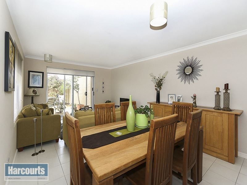 15 Essence Bend, Atwell WA 6164