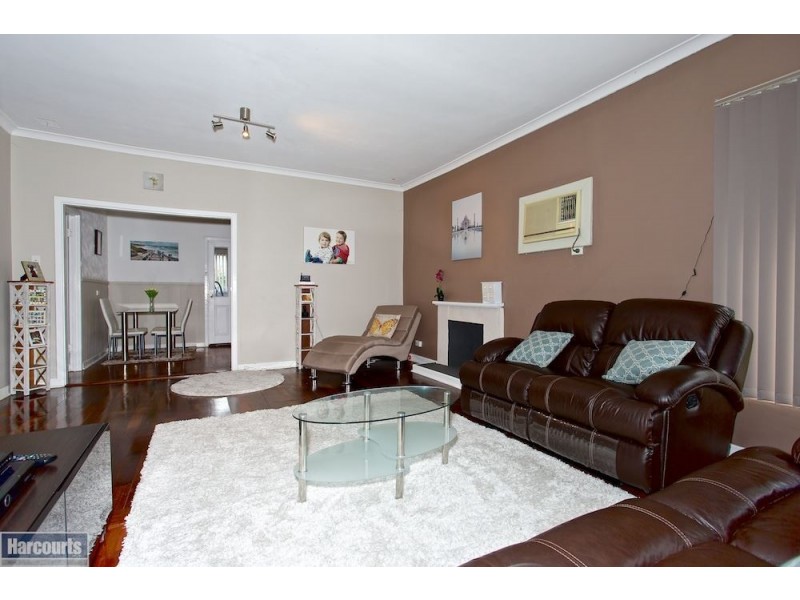 25 Coolbellup Avenue, Coolbellup WA 6163