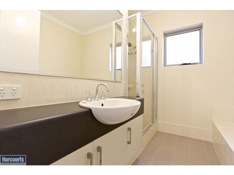 15 Flourish Loop, Atwell WA 6164