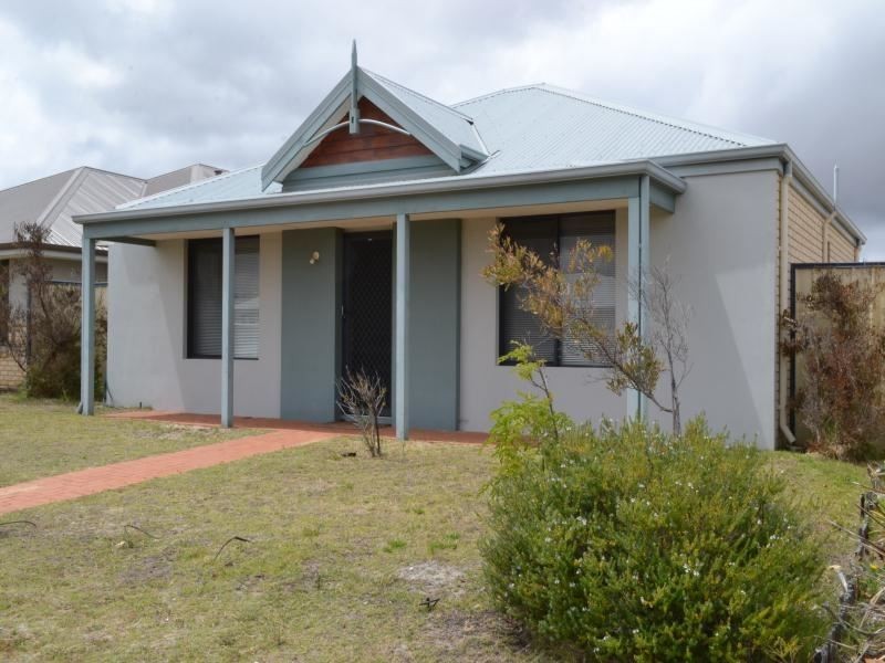 8 Vermillion Way, Success WA 6164