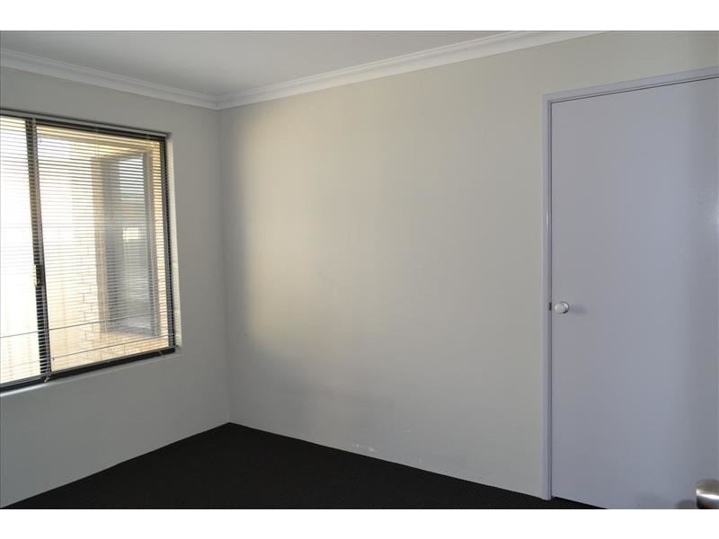 8 Vermillion Way, Success WA 6164