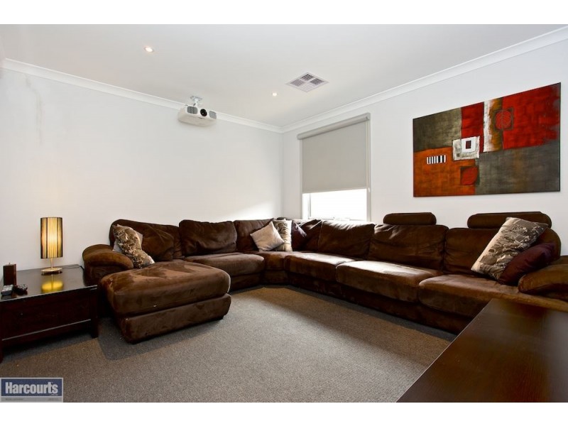 11 Leopold Road, Harrisdale WA 6112