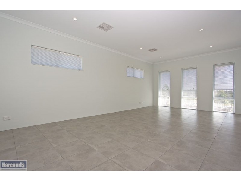 6 Lepley Lane, Hammond Park WA 6164