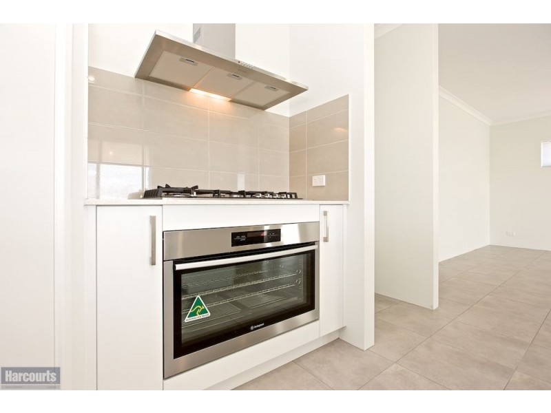 6 Lepley Lane, Hammond Park WA 6164