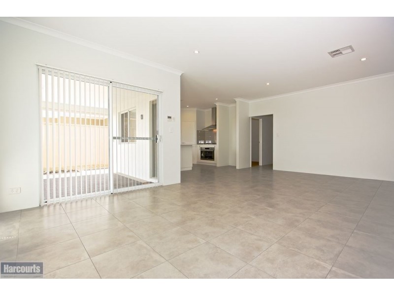 6 Lepley Lane, Hammond Park WA 6164