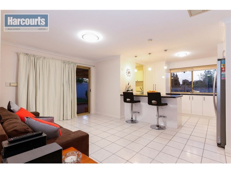 5 Falke Court, Atwell WA 6164