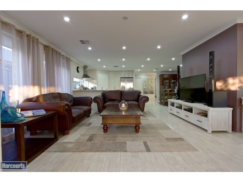 40 Drysdale Gardens, Wandi WA 6167