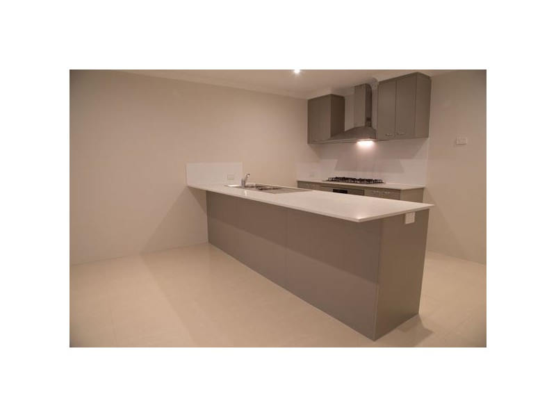 2 Walden Street, Wellard WA 6170