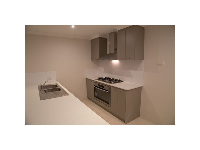 2 Walden Street, Wellard WA 6170