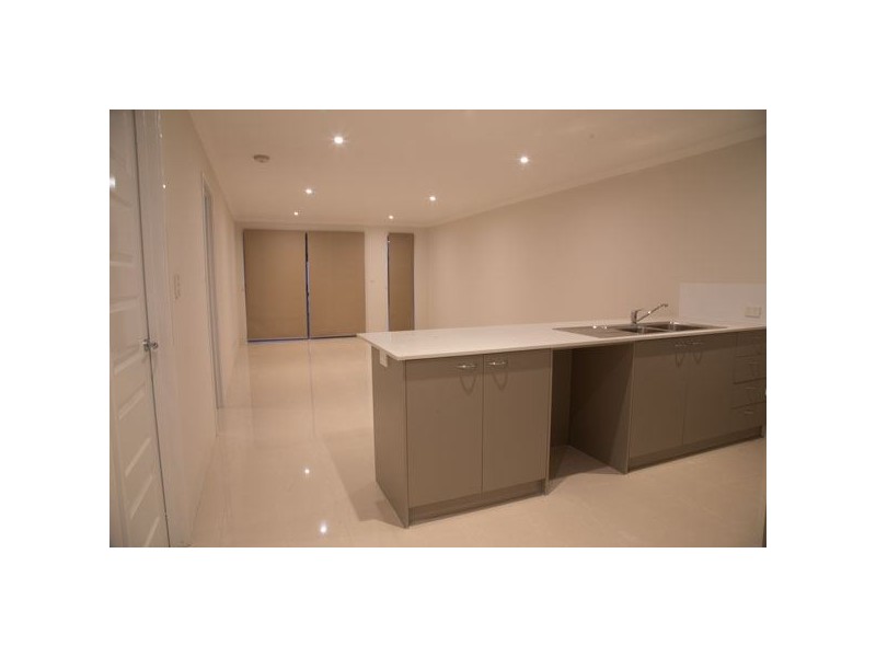 2 Walden Street, Wellard WA 6170