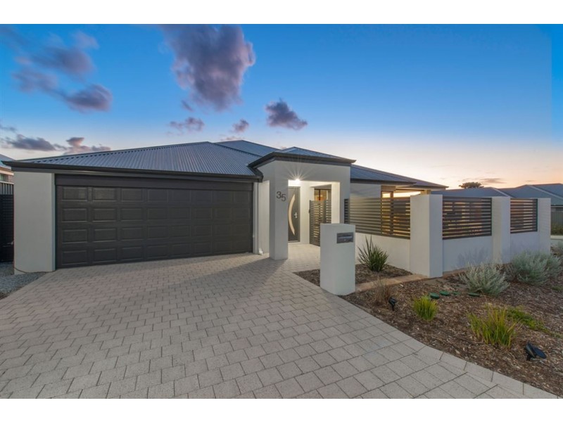35 Litchfield Circle, Wandi WA 6167