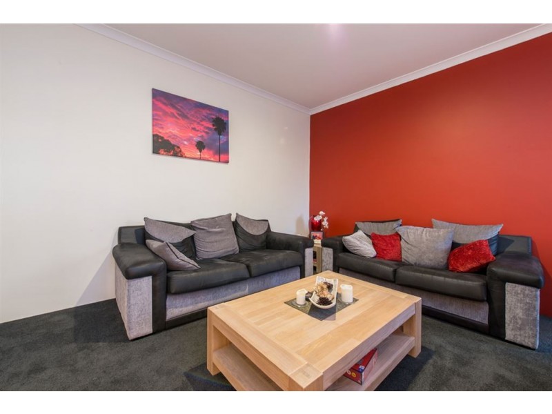 35 Litchfield Circle, Wandi WA 6167