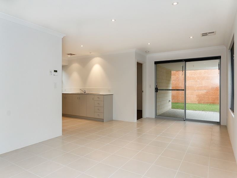 36 Goldfields Loop, Wandi WA 6167