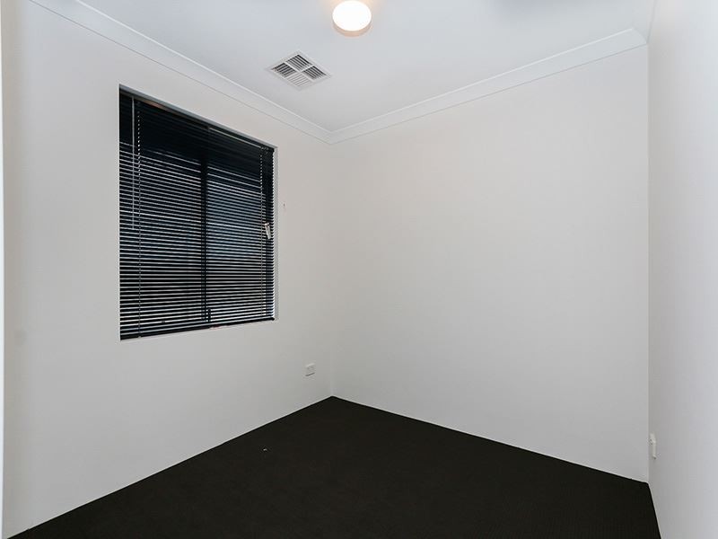 36 Goldfields Loop, Wandi WA 6167