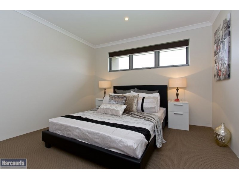 36B Berkshire Approach, Piara Waters WA 6112