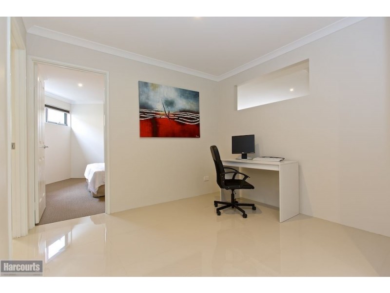 36B Berkshire Approach, Piara Waters WA 6112