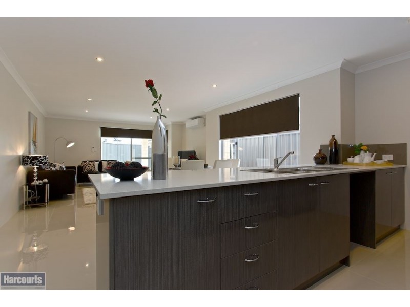 36B Berkshire Approach, Piara Waters WA 6112