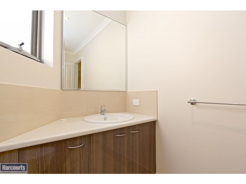 36B Berkshire Approach, Piara Waters WA 6112