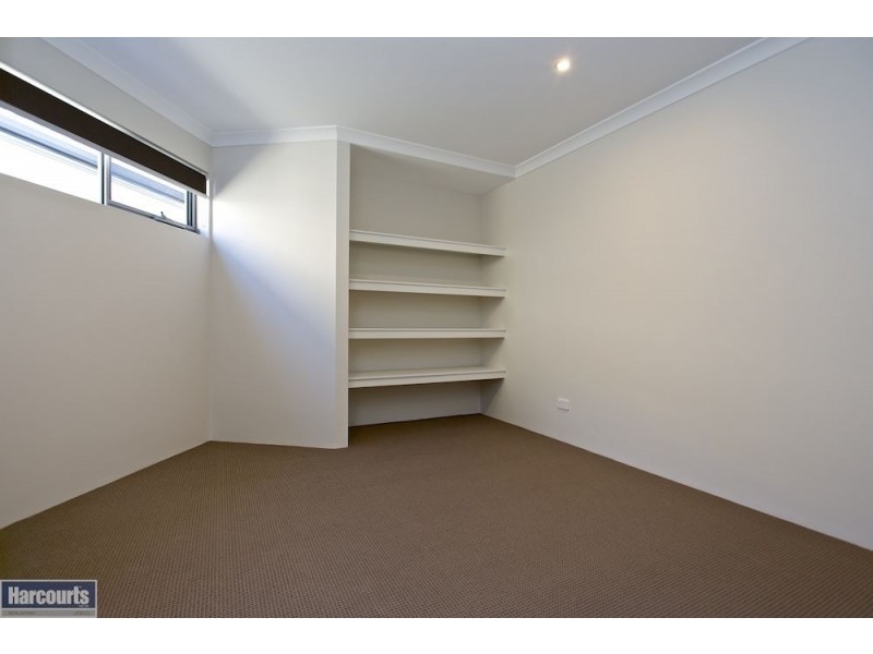 36B Berkshire Approach, Piara Waters WA 6112