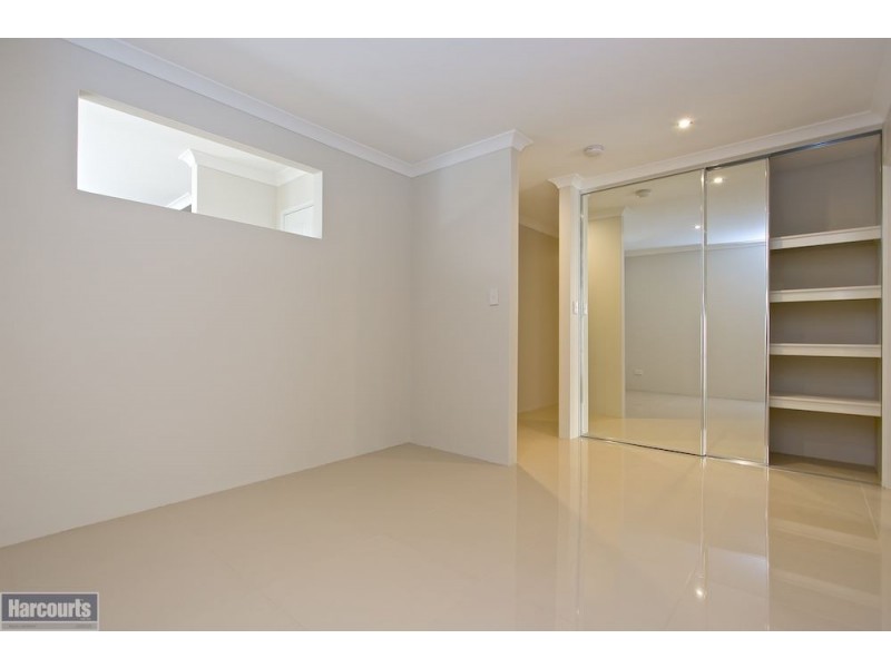 36B Berkshire Approach, Piara Waters WA 6112