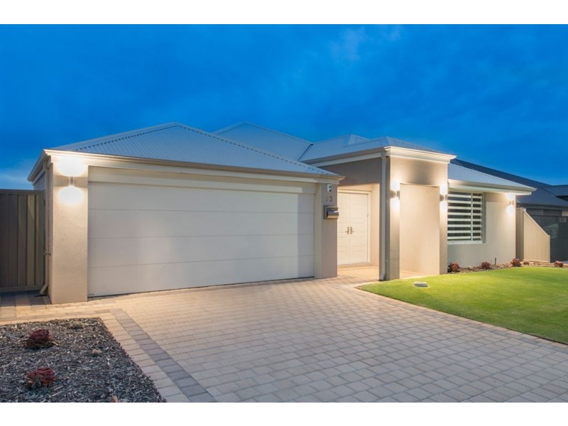 33 Litchfield Circle, Wandi WA 6167
