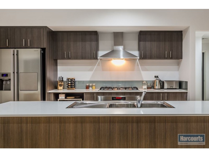 165 Honeywood Avenue, Wandi WA 6167