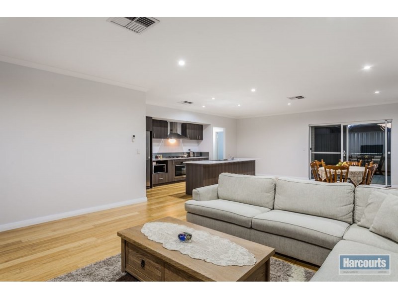 165 Honeywood Avenue, Wandi WA 6167