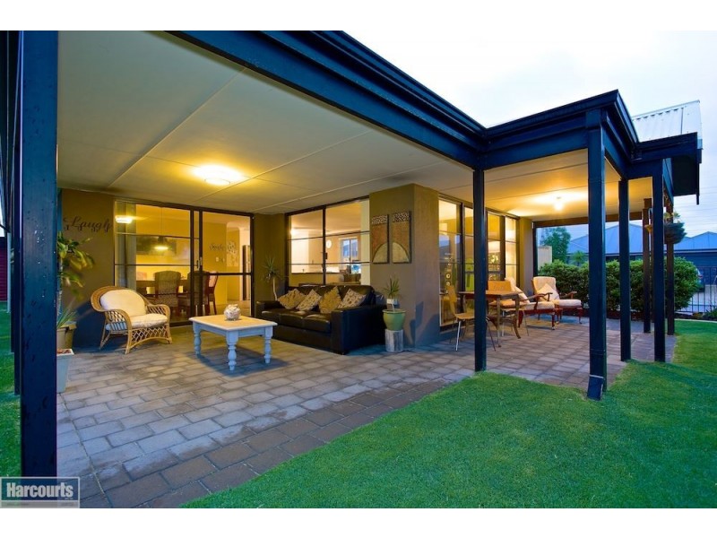 22 Serotina Lane, Aubin Grove WA 6164