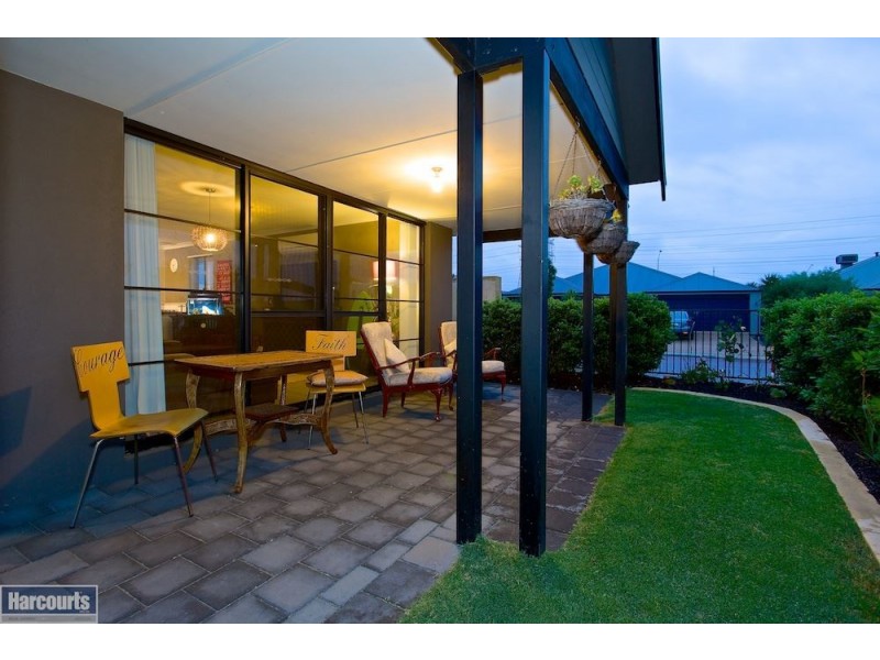 22 Serotina Lane, Aubin Grove WA 6164