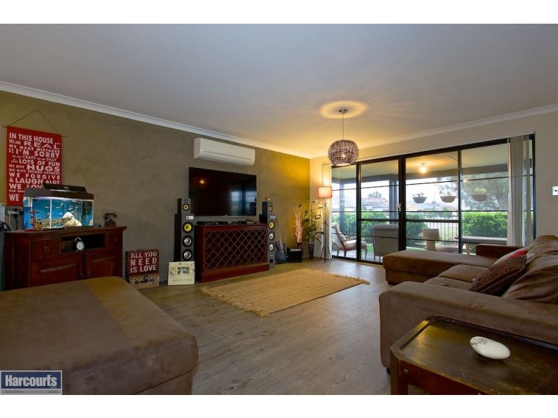 22 Serotina Lane, Aubin Grove WA 6164