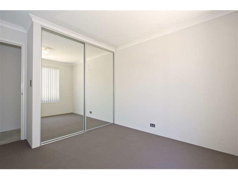 9 Thangoo Way, Golden Bay WA 6174