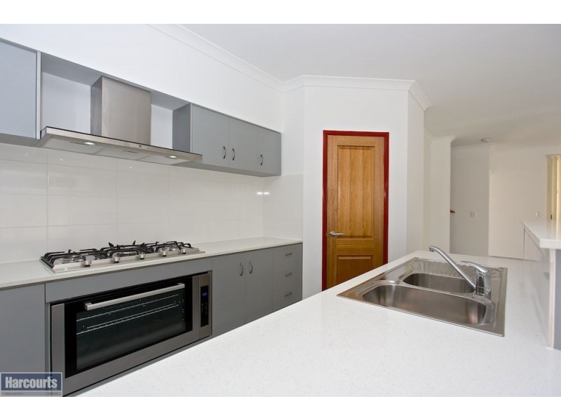 13 Affable way, Atwell WA 6164