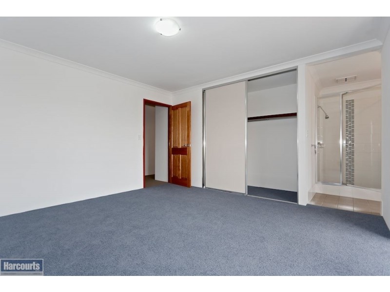 13 Affable way, Atwell WA 6164