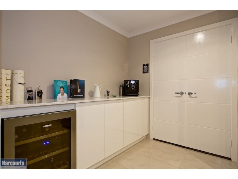 21 Juncea Way, Hammond Park WA 6164