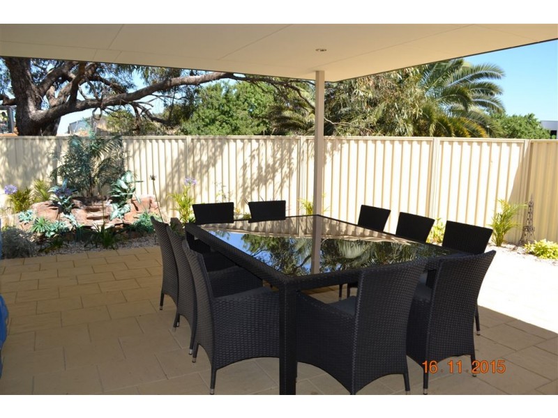 27B Figtree Avenue, Munster WA 6166