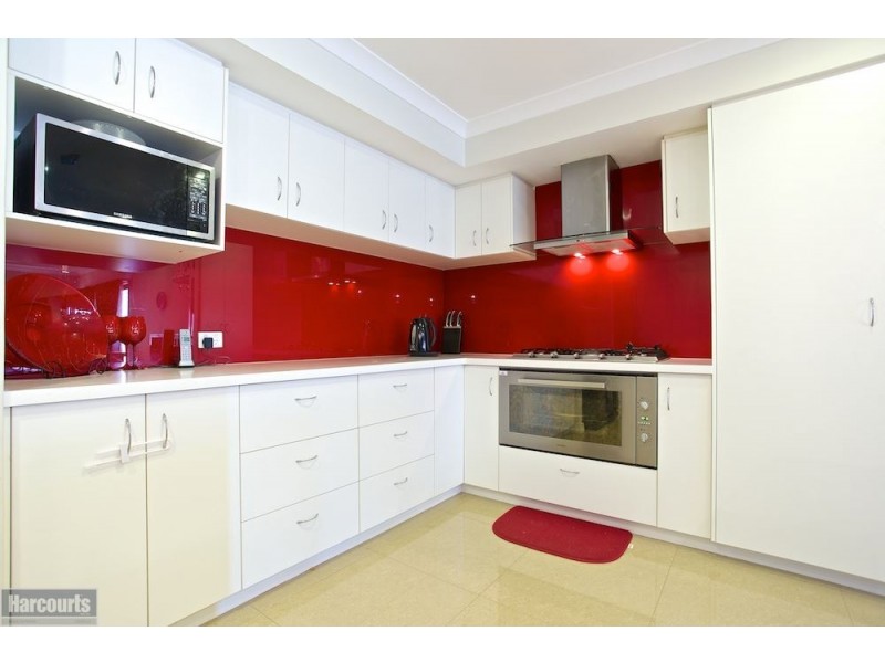 8 Ironbark Terrace, Hammond Park WA 6164