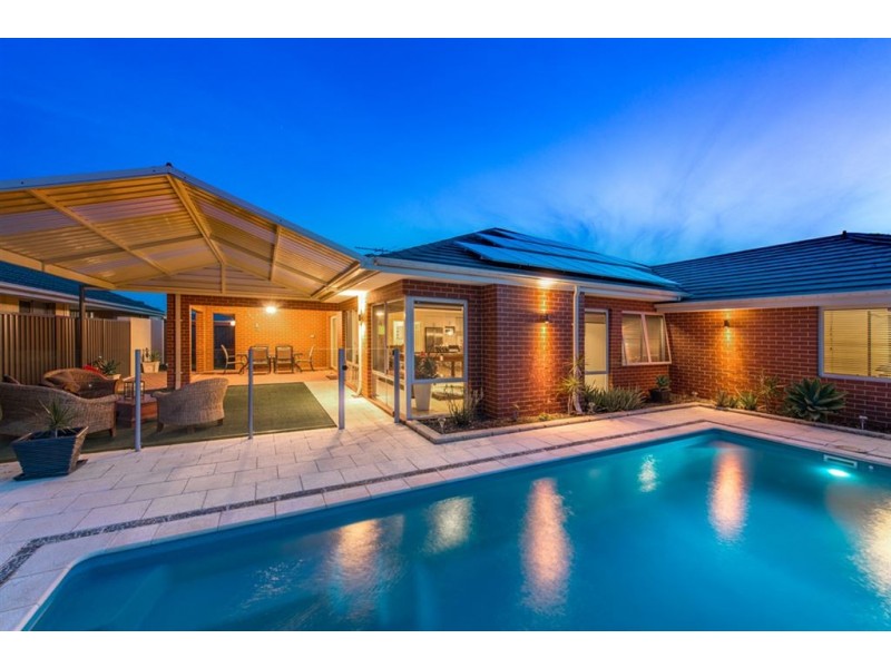 10 Mingara Avenue, Harrisdale WA 6112