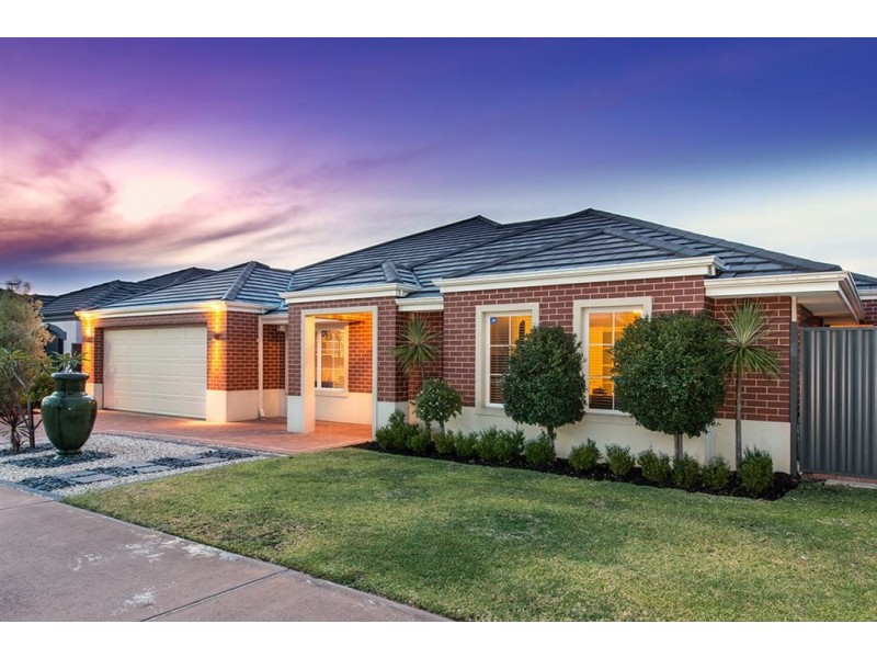 10 Mingara Avenue, Harrisdale WA 6112