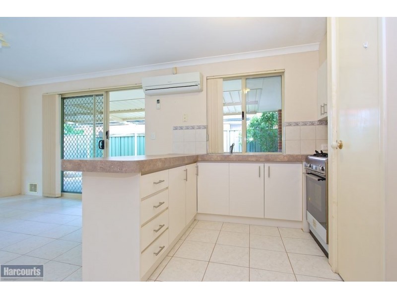16 Wah Court, Atwell WA 6164