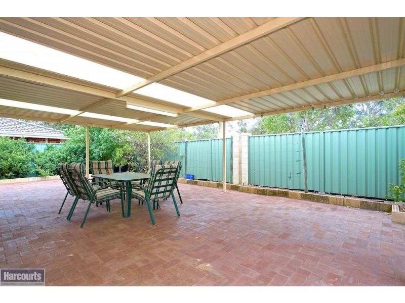 16 Wah Court, Atwell WA 6164
