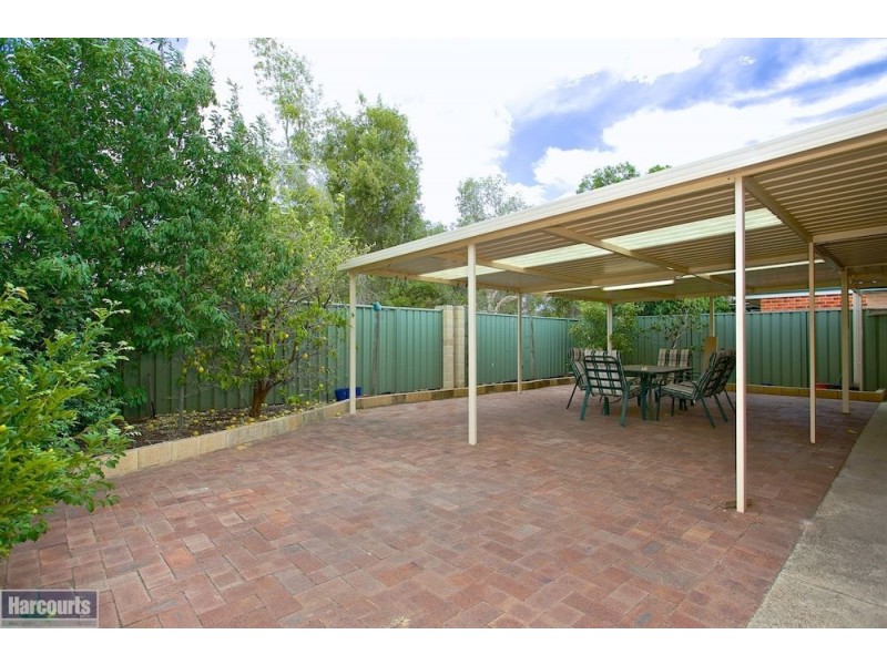 16 Wah Court, Atwell WA 6164